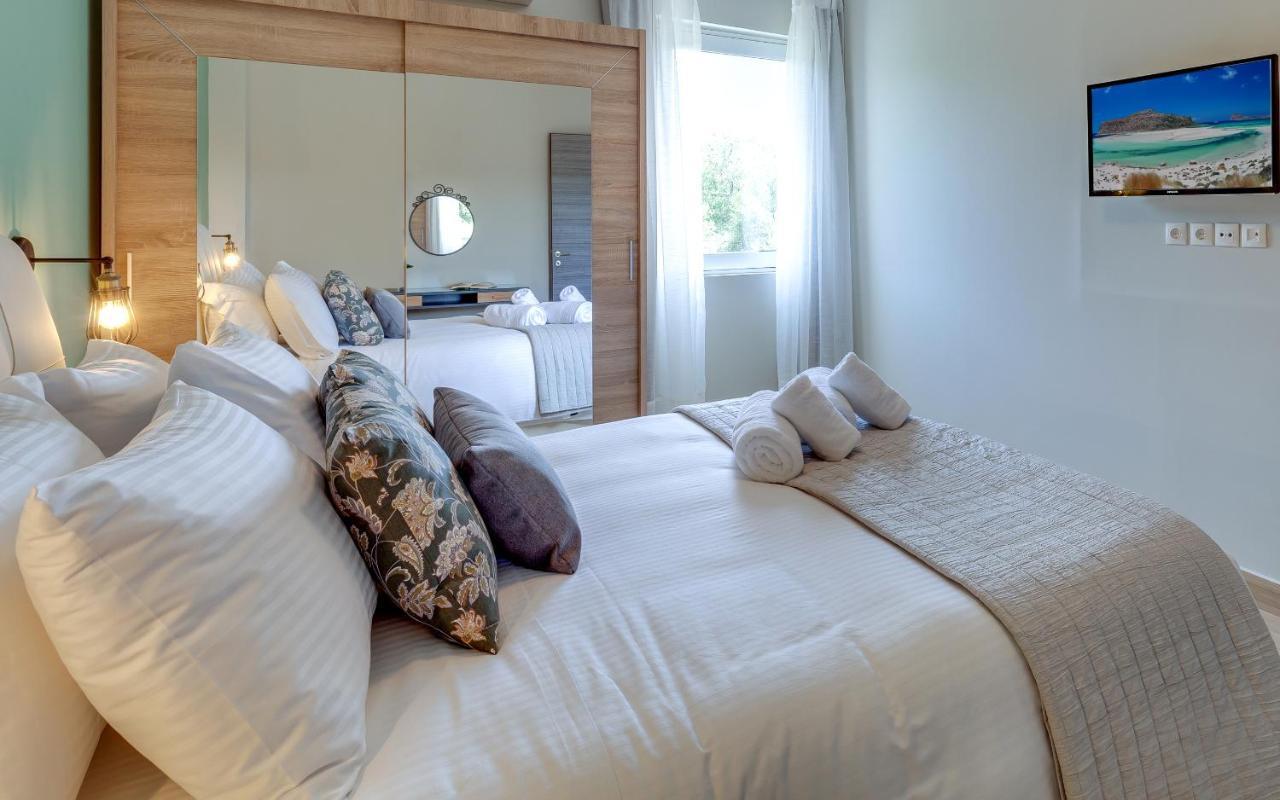Chania Elite Homes Ii-Apartment Near Venizelos Tombs Monument ภายนอก รูปภาพ